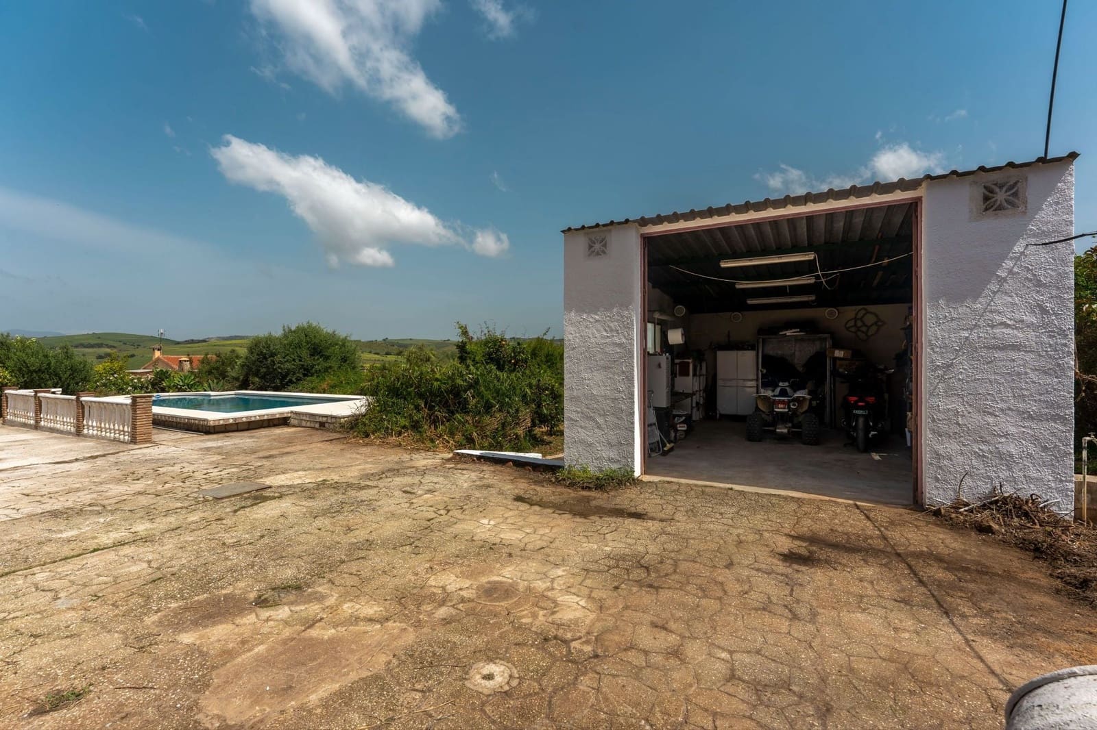 4 bedroom Finca/Country House for sale in Coin with pool - € 395,000 (Ref: 9769096)