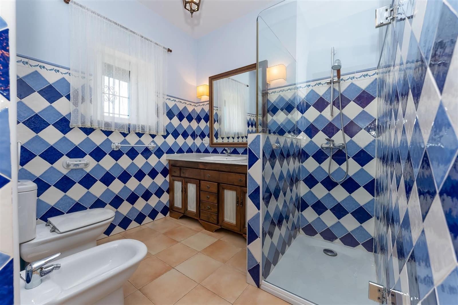 4 makuuhuone Huvila myytävänä paikassa Alhaurin el Grande mukana uima-altaan - 645 000 € (Ref: 9782154)