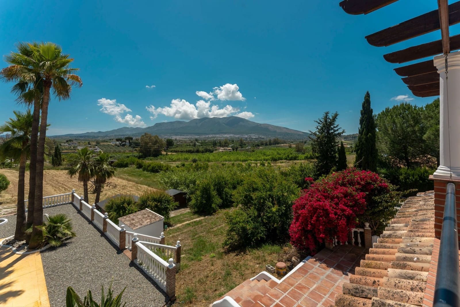 6 soveværelse Finca/Landehus til salg i Alhaurin el Grande med swimmingpool - € 749.000 (Ref: 9848142)