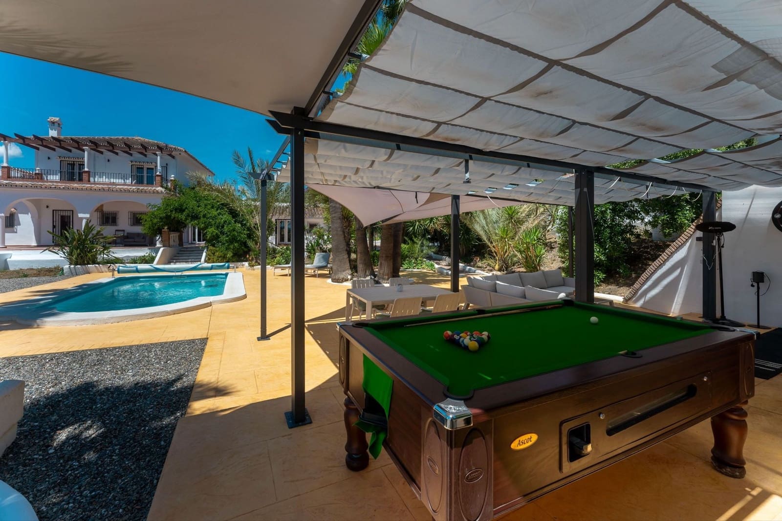 6 soveværelse Finca/Landehus til salg i Alhaurin el Grande med swimmingpool - € 749.000 (Ref: 9848142)