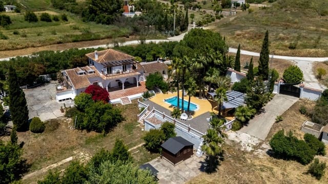 6 Zimmer Finca/Landgut zu verkaufen in Alhaurín el Grande mit Pool - 749.000 € (Ref: 9848142)