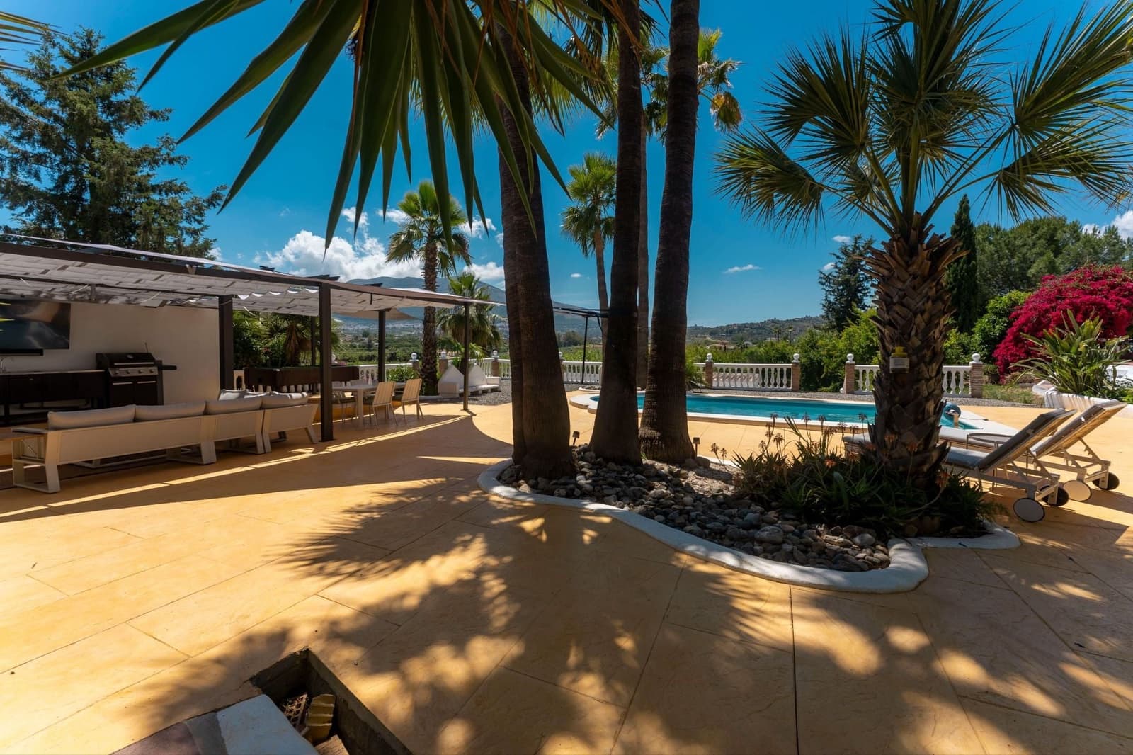 6 soveværelse Finca/Landehus til salg i Alhaurin el Grande med swimmingpool - € 749.000 (Ref: 9848142)