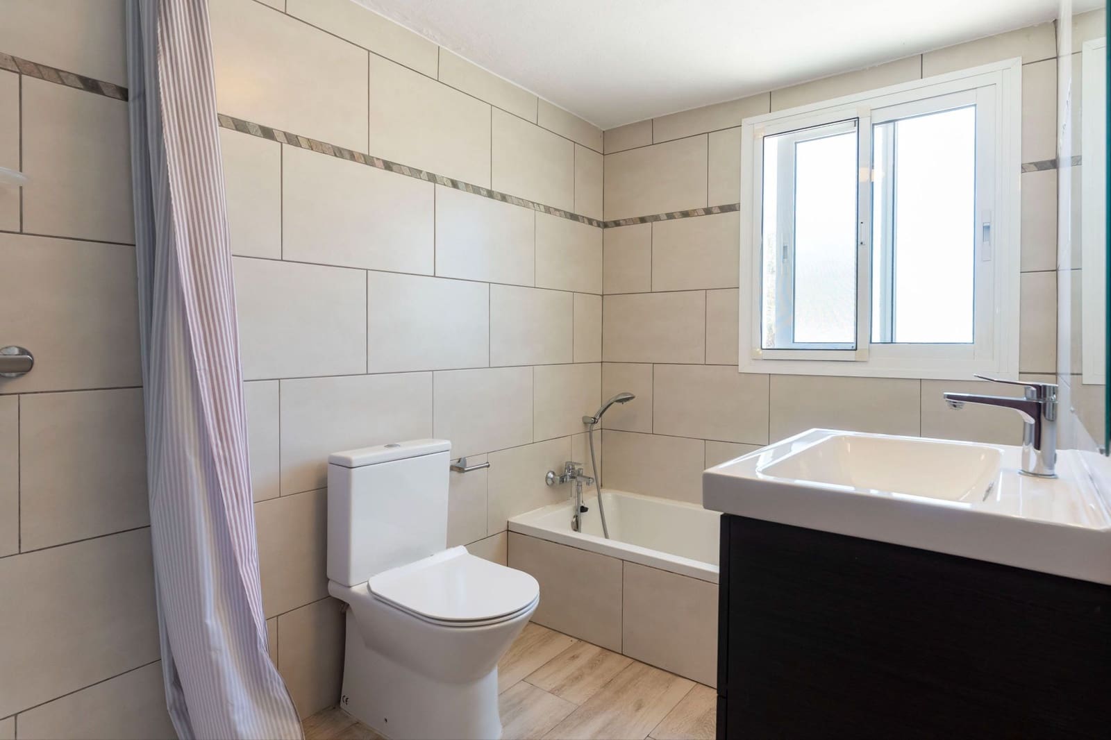 2 bedroom Finca/Country House for sale in Monda with pool - € 349,000 (Ref: 9893092)
