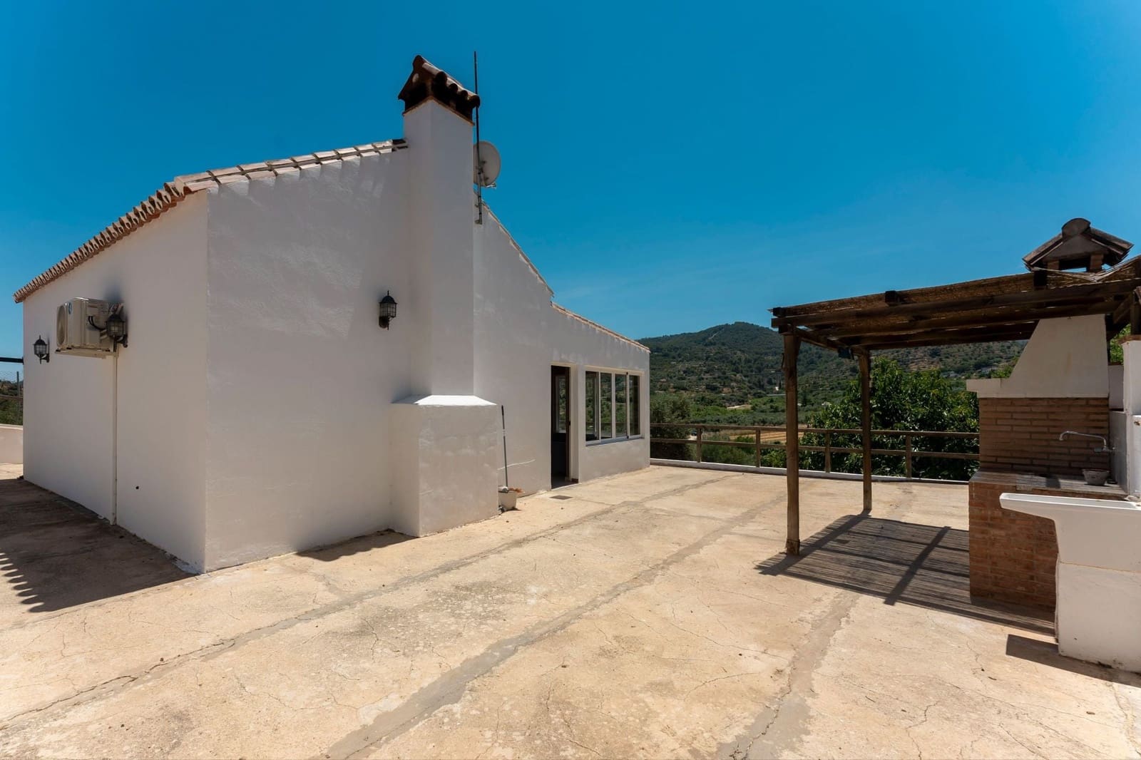 2 bedroom Finca/Country House for sale in Monda with pool - € 349,000 (Ref: 9893092)