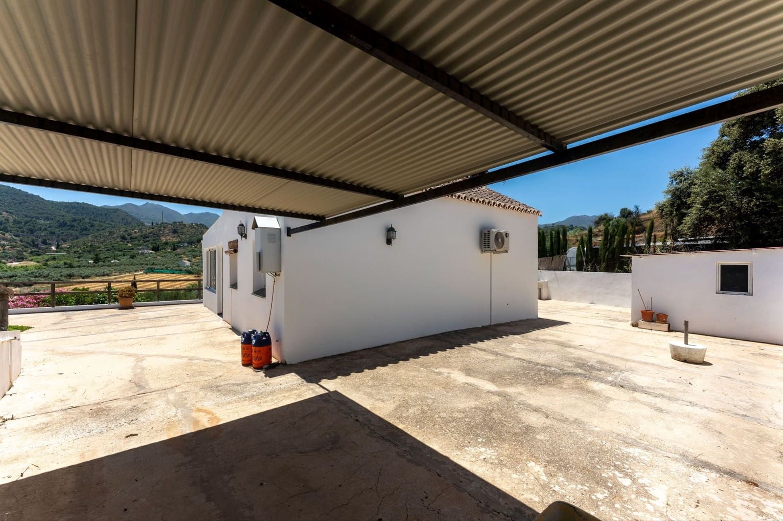 2 bedroom Finca/Country House for sale in Monda with pool - € 349,000 (Ref: 9893092)