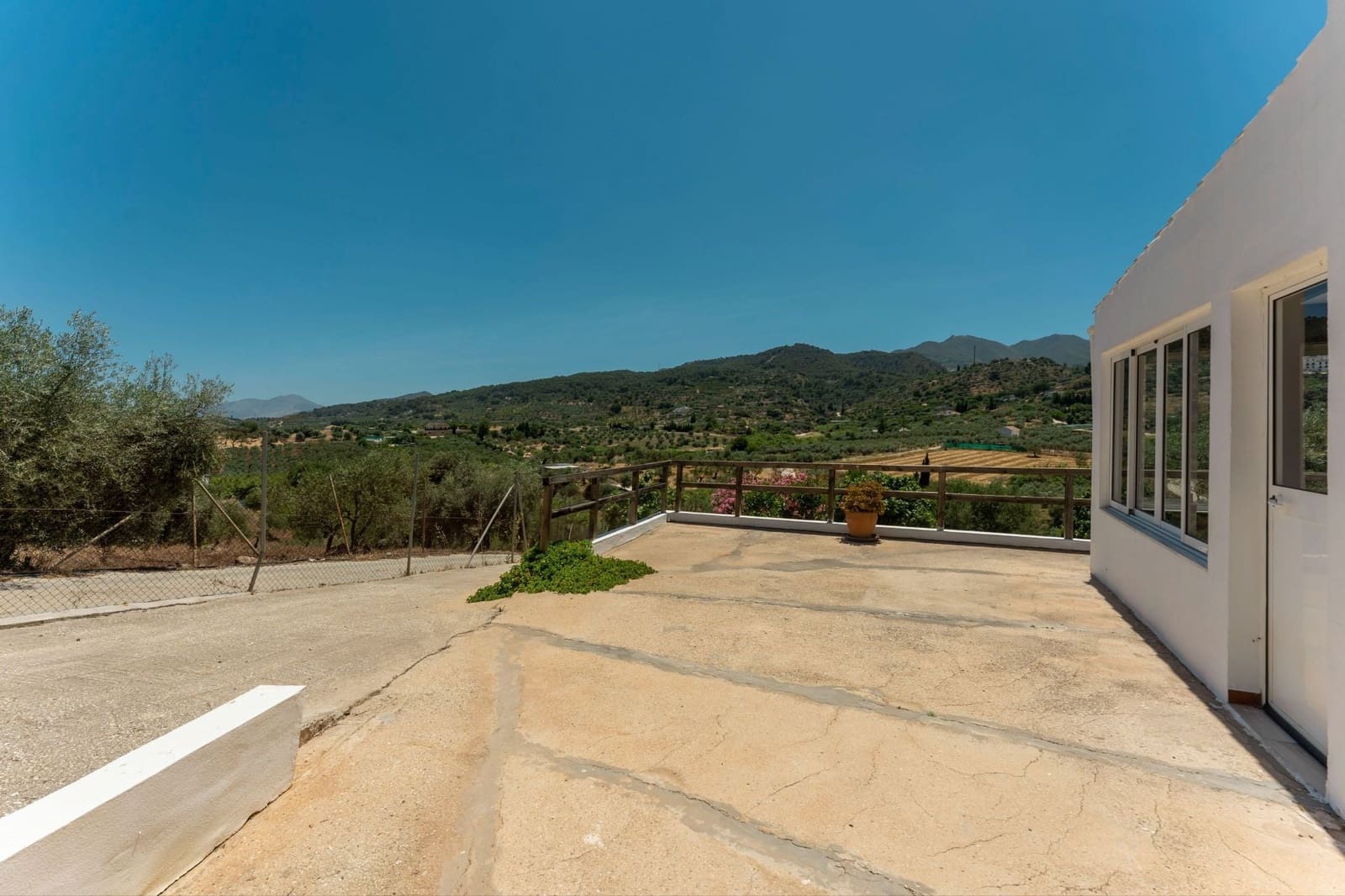 2 bedroom Finca/Country House for sale in Monda with pool - € 349,000 (Ref: 9893092)