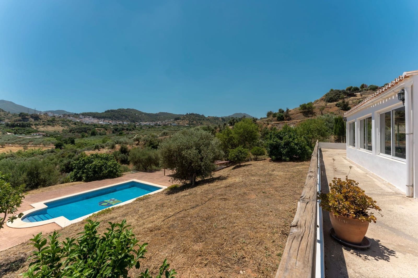 2 bedroom Finca/Country House for sale in Monda with pool - € 349,000 (Ref: 9893092)