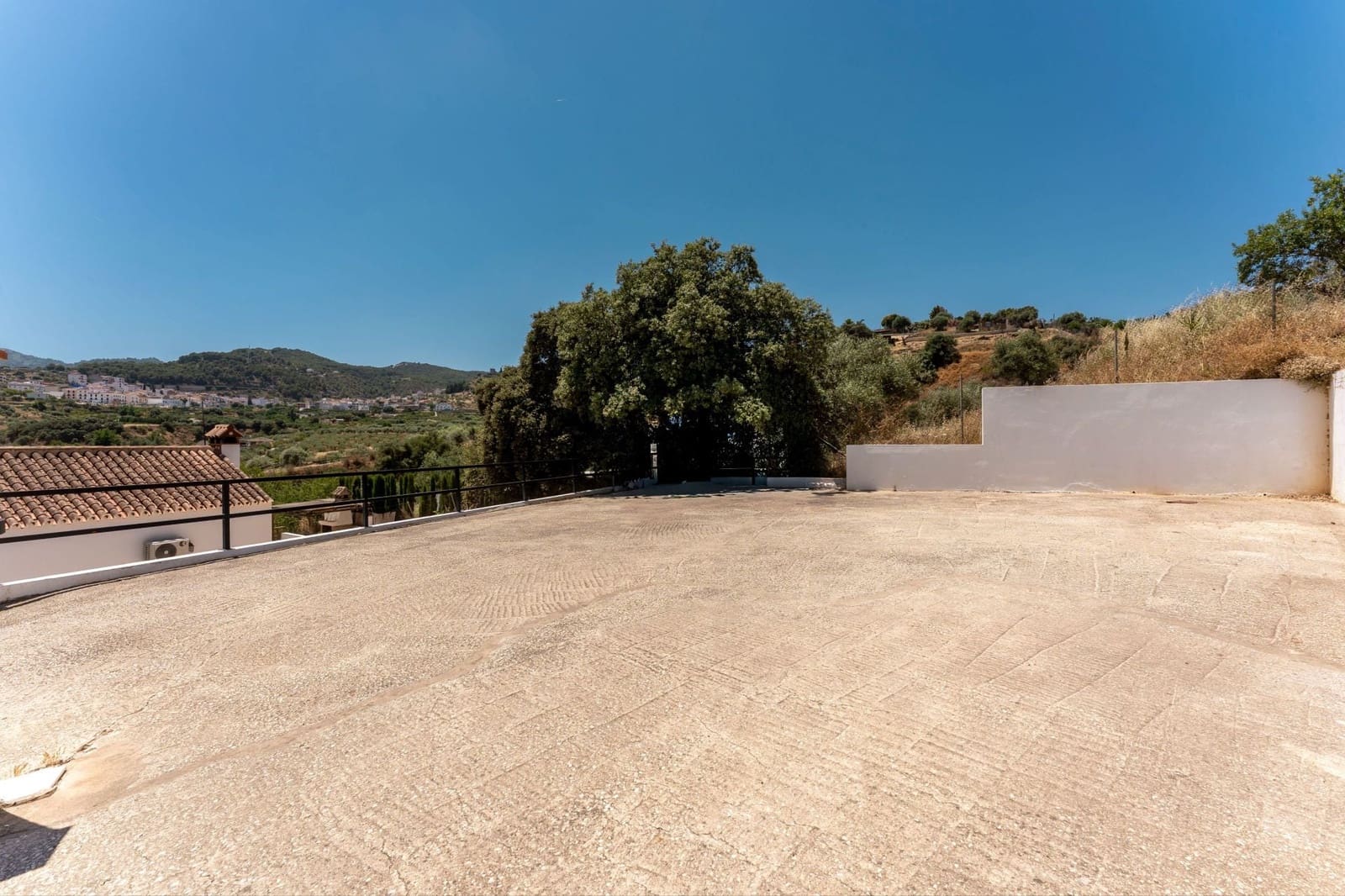 2 bedroom Finca/Country House for sale in Monda with pool - € 349,000 (Ref: 9893092)