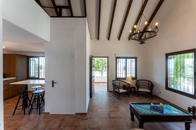 2 soveværelse Finca/Landehus til salg i Monda med swimmingpool - € 429.000 (Ref: 9902256)