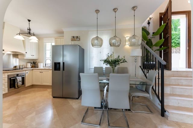 3 soverom Villa til salgs i Mijas pueblo, Mijas med svømmebasseng - € 695 000 (Ref: 9918911)