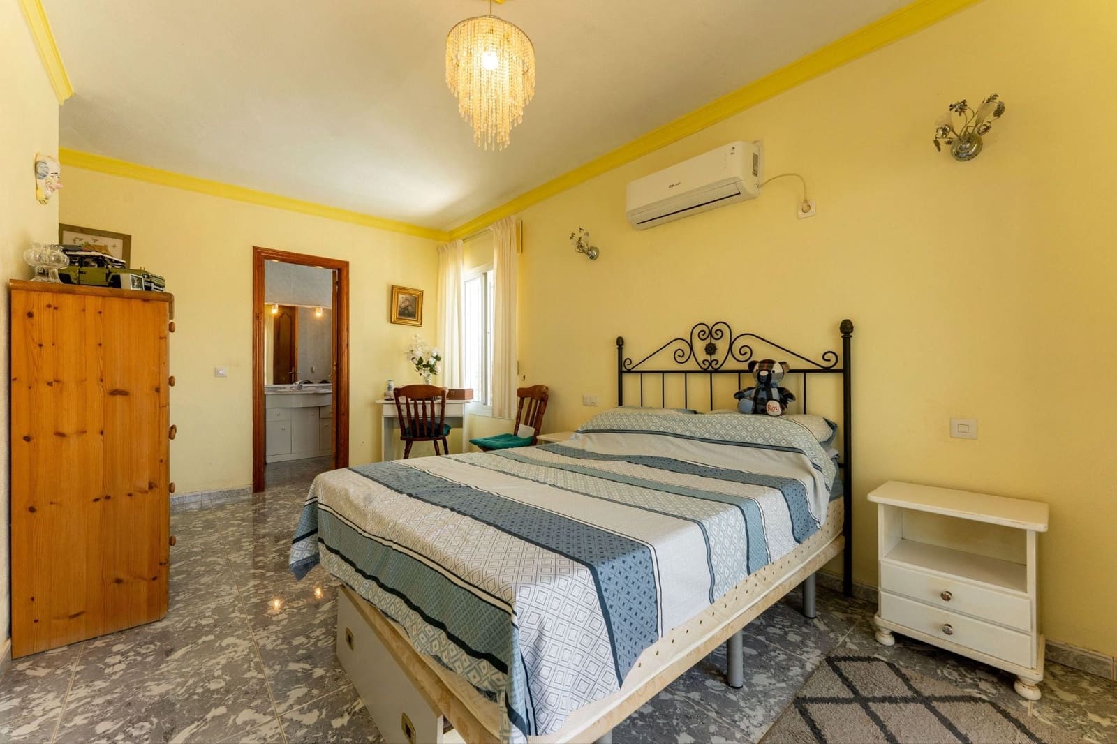 3 soverom Finca/Herregård til salgs i Guaro med svømmebasseng - € 449 000 (Ref: 9949071)