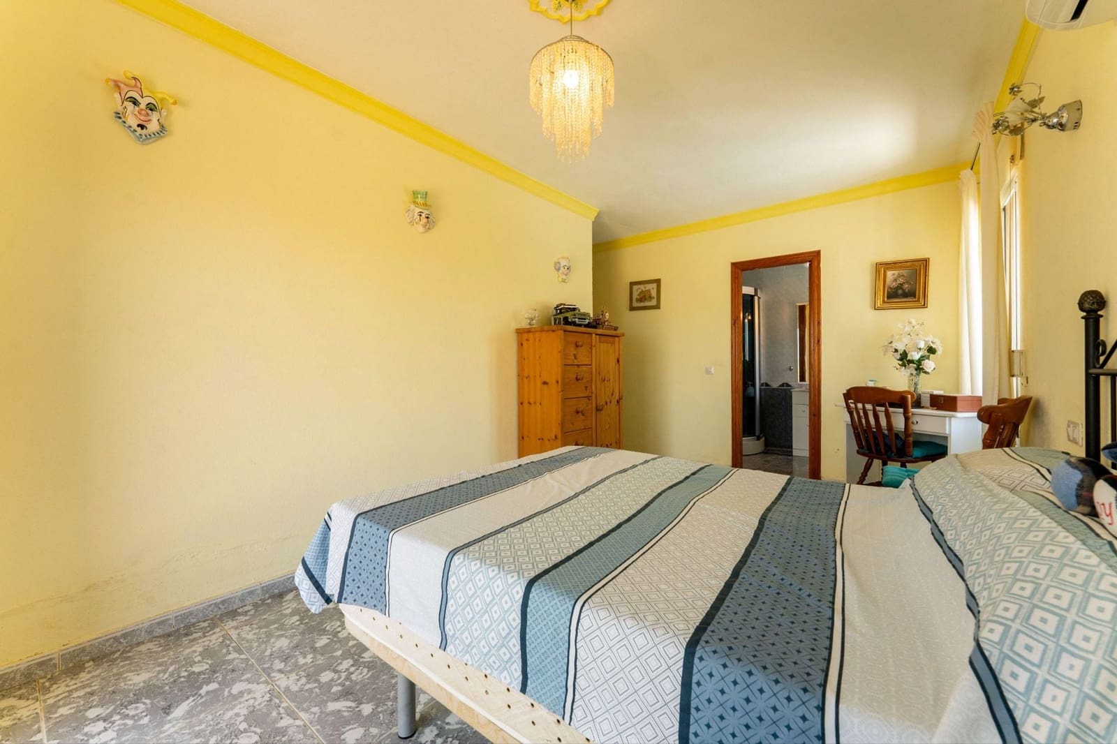 3 soverom Finca/Herregård til salgs i Guaro med svømmebasseng - € 449 000 (Ref: 9949071)