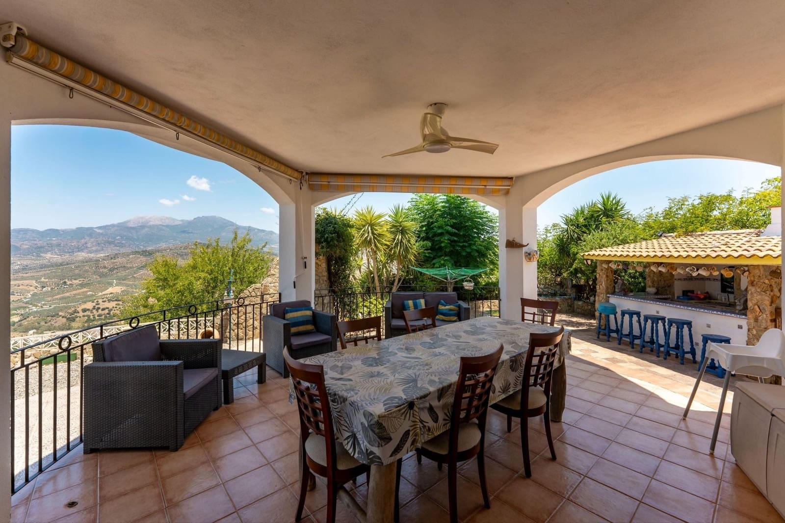 3 soverom Finca/Herregård til salgs i Guaro med svømmebasseng - € 449 000 (Ref: 9949071)