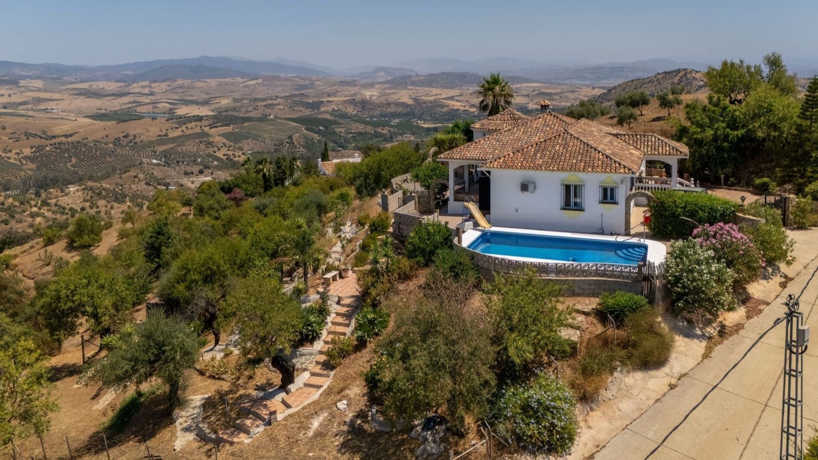 3 soverom Finca/Herregård til salgs i Guaro med svømmebasseng - € 449 000 (Ref: 9949071)
