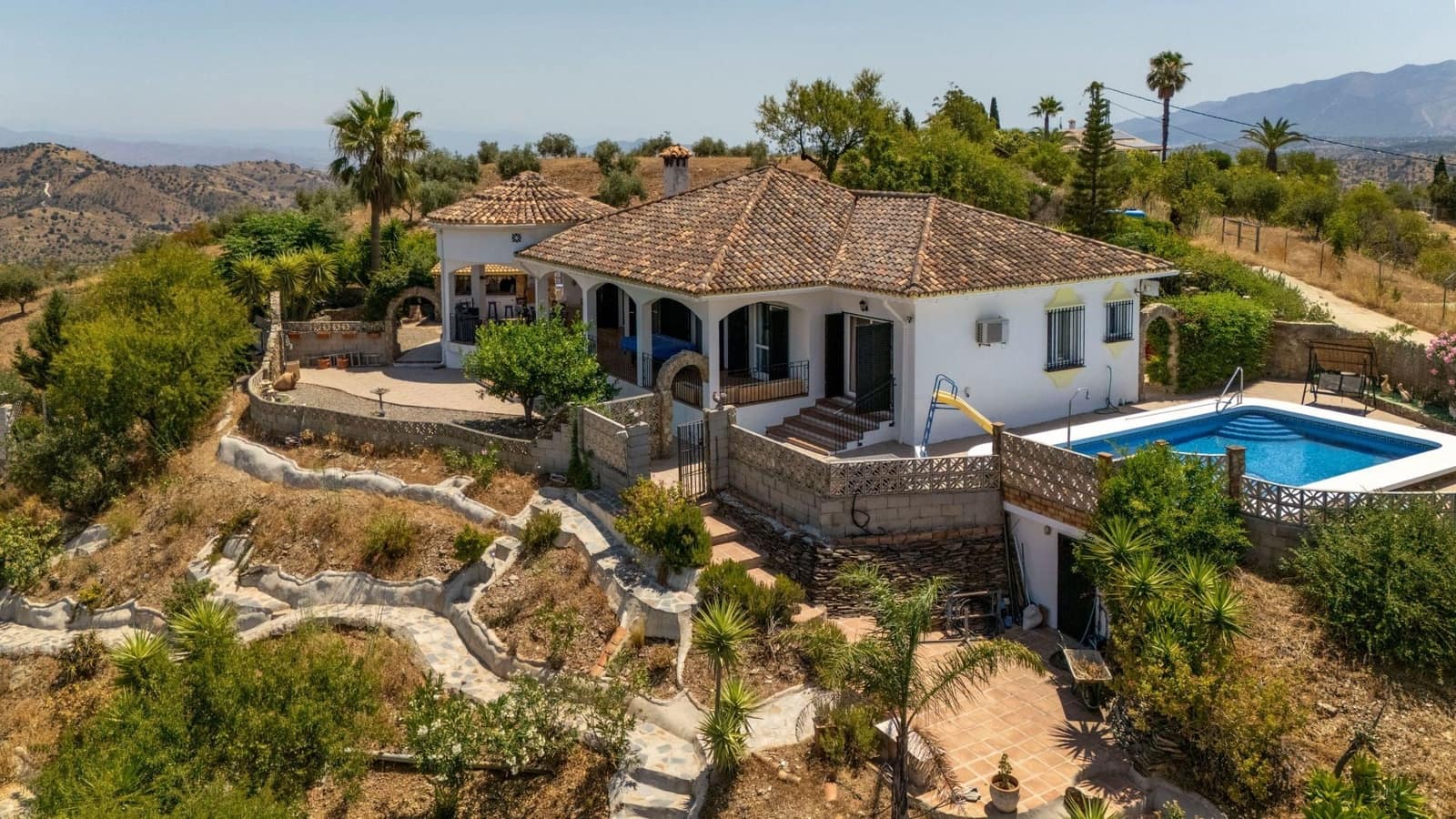 3 soverom Finca/Herregård til salgs i Guaro med svømmebasseng - € 449 000 (Ref: 9949071)