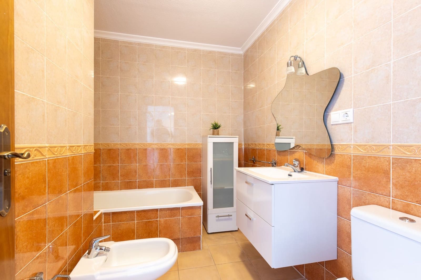 2 bedroom Villa for sale in Polop with pool - € 319,000 (Ref: 10034892)