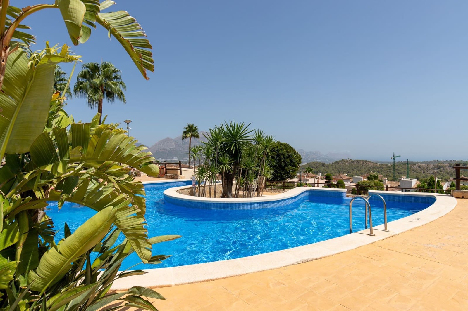 2 bedroom Villa for sale in Polop with pool - € 319,000 (Ref: 10034892)