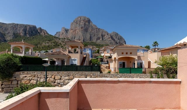 2 bedroom Villa for sale in Polop with pool - € 319,000 (Ref: 10034892)