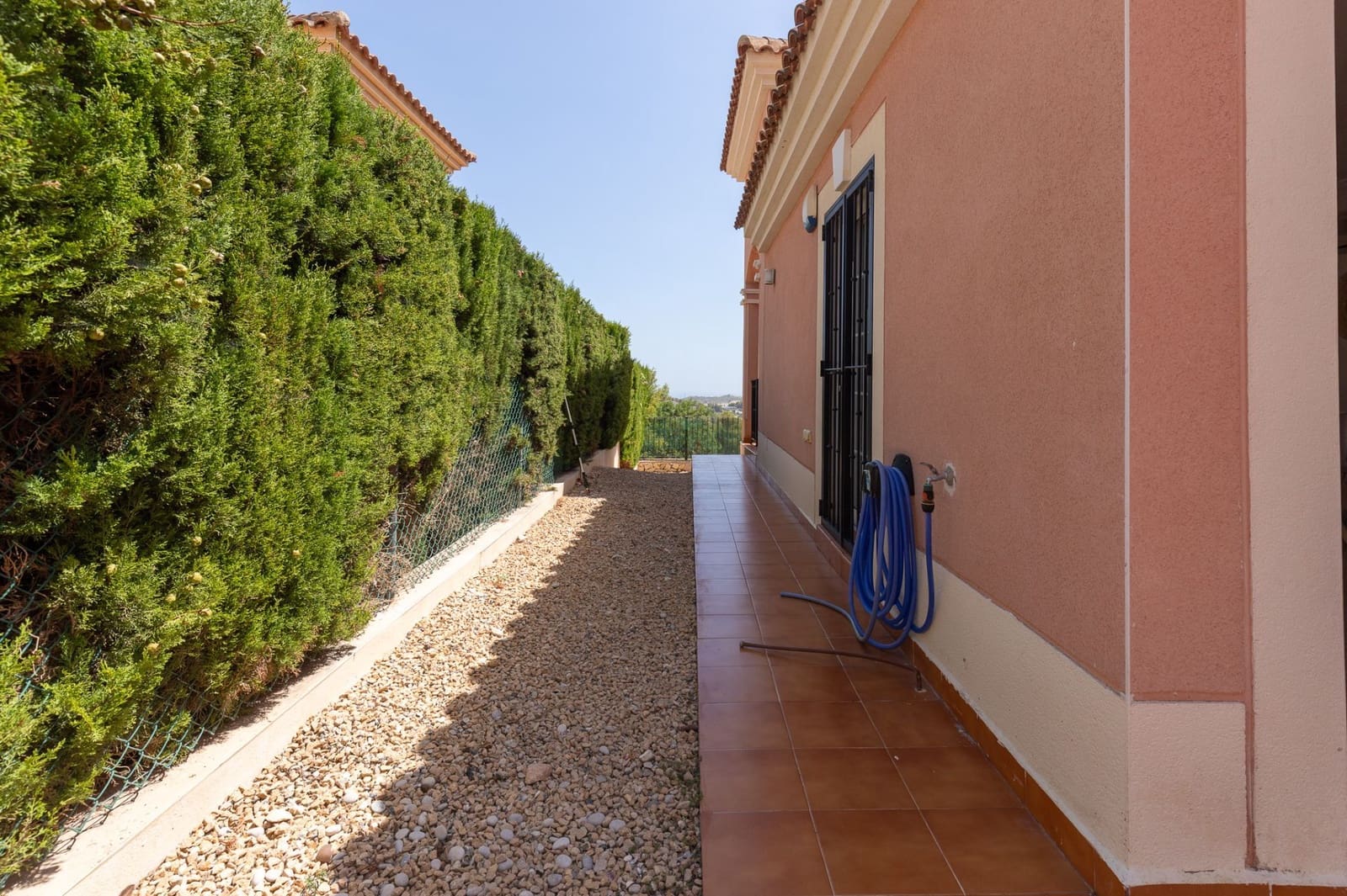 2 bedroom Villa for sale in Polop with pool - € 319,000 (Ref: 10034892)