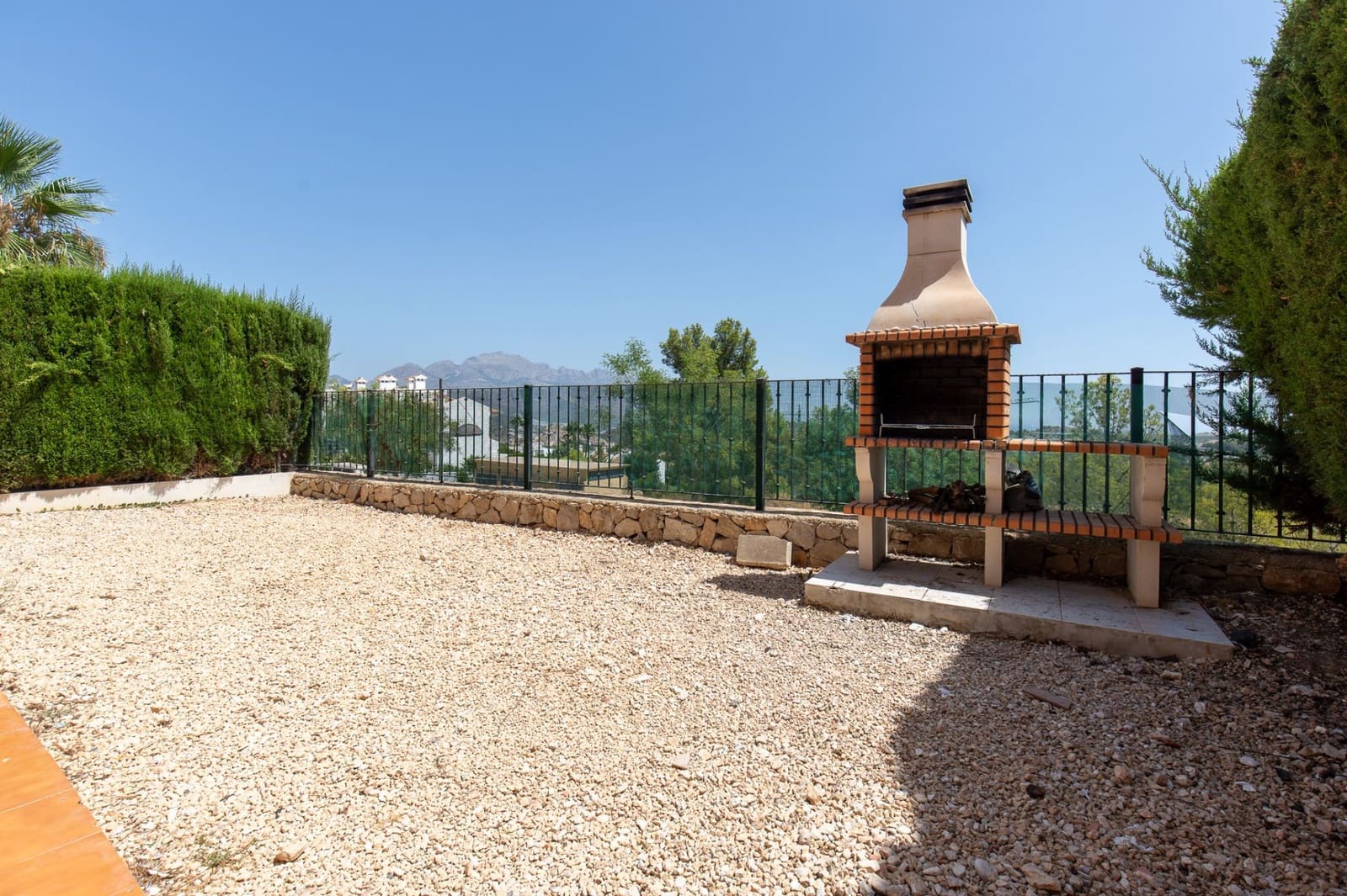 2 bedroom Villa for sale in Polop with pool - € 319,000 (Ref: 10034892)