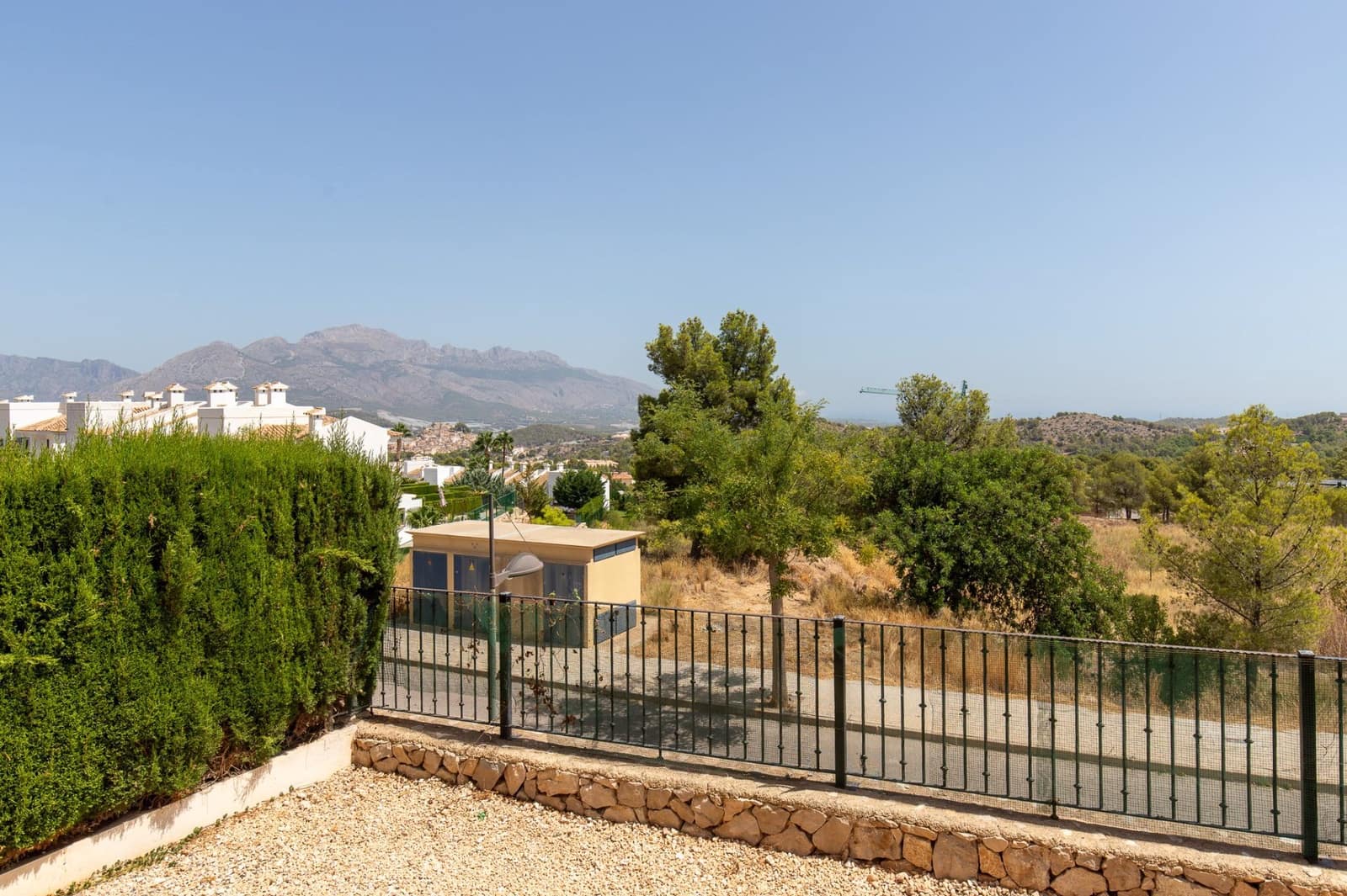 2 bedroom Villa for sale in Polop with pool - € 319,000 (Ref: 10034892)