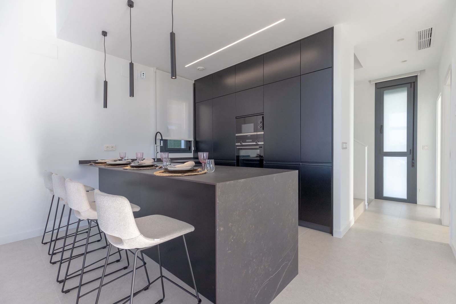 3 bedroom Villa for sale in Finestrat with pool - € 549,000 (Ref: 8075752)