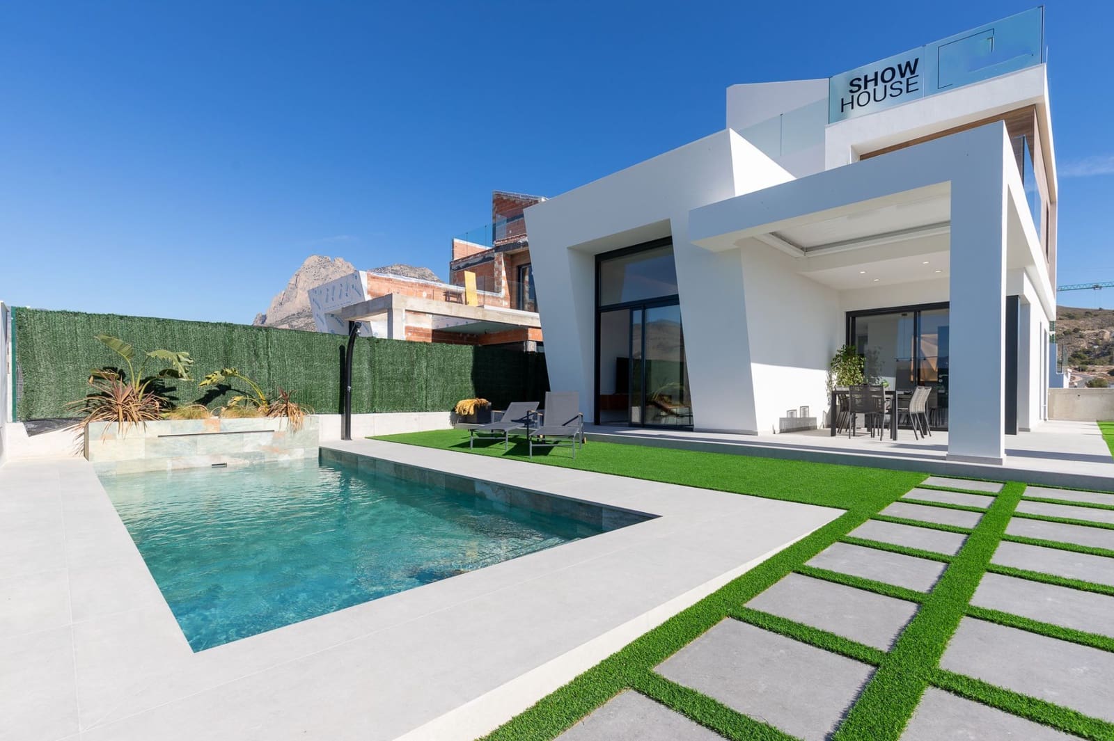 3 bedroom Villa for sale in Finestrat with pool - € 549,000 (Ref: 8075752)