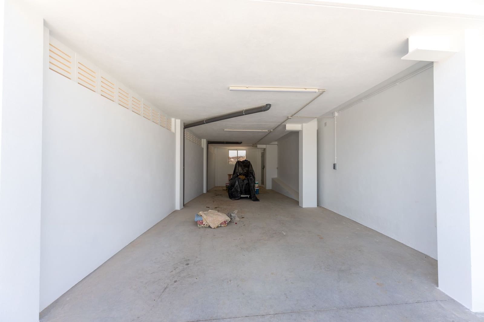 5 bedroom Villa for sale in Albir with pool garage - € 795,000 (Ref: 8305107)