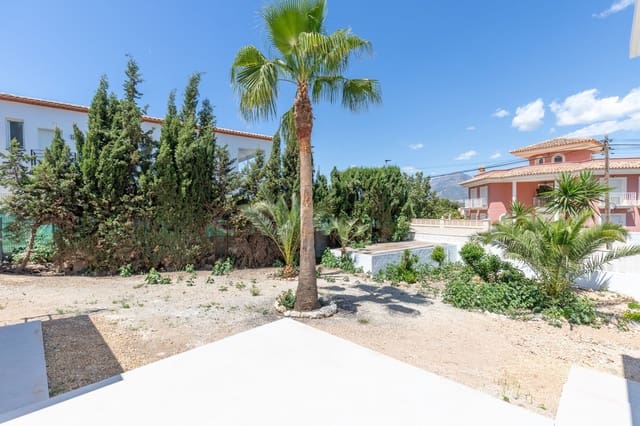 Chalet de 5 habitaciones en Albir, Alfaz del Pi / L'Alfàs del Pi en venta con piscina garaje - 795.000 € (Ref: 8305107)