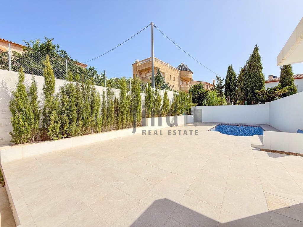 Chalet de 5 habitaciones en Albir en venta con piscina garaje - 795.000 € (Ref: 8305107)