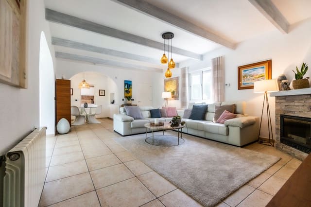 3 soveværelse Villa til salg i Albir, Alfaz del Pi / L'Alfàs del Pi med swimmingpool garage - € 795.000 (Ref: 8472176)