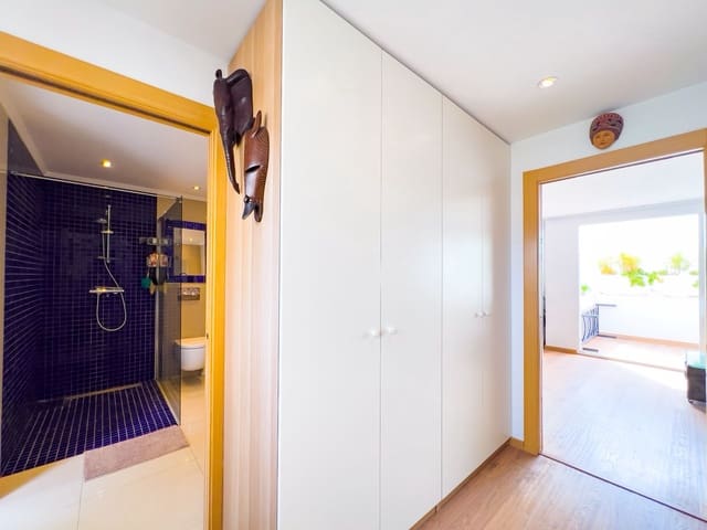 2 soveværelse Lejlighed til salg i Altea med swimmingpool garage - € 770.000 (Ref: 8481785)