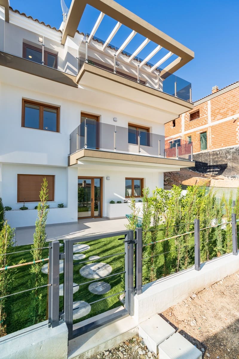 4 bedroom Villa for sale in La Nucia with pool - € 390,000 (Ref: 8553969)