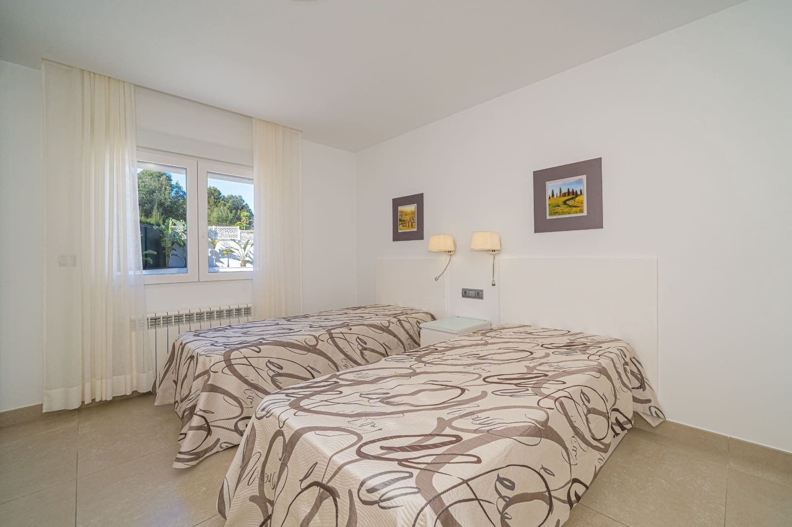 4 bedroom Villa for sale in Albir with pool - € 1,195,000 (Ref: 8561225)