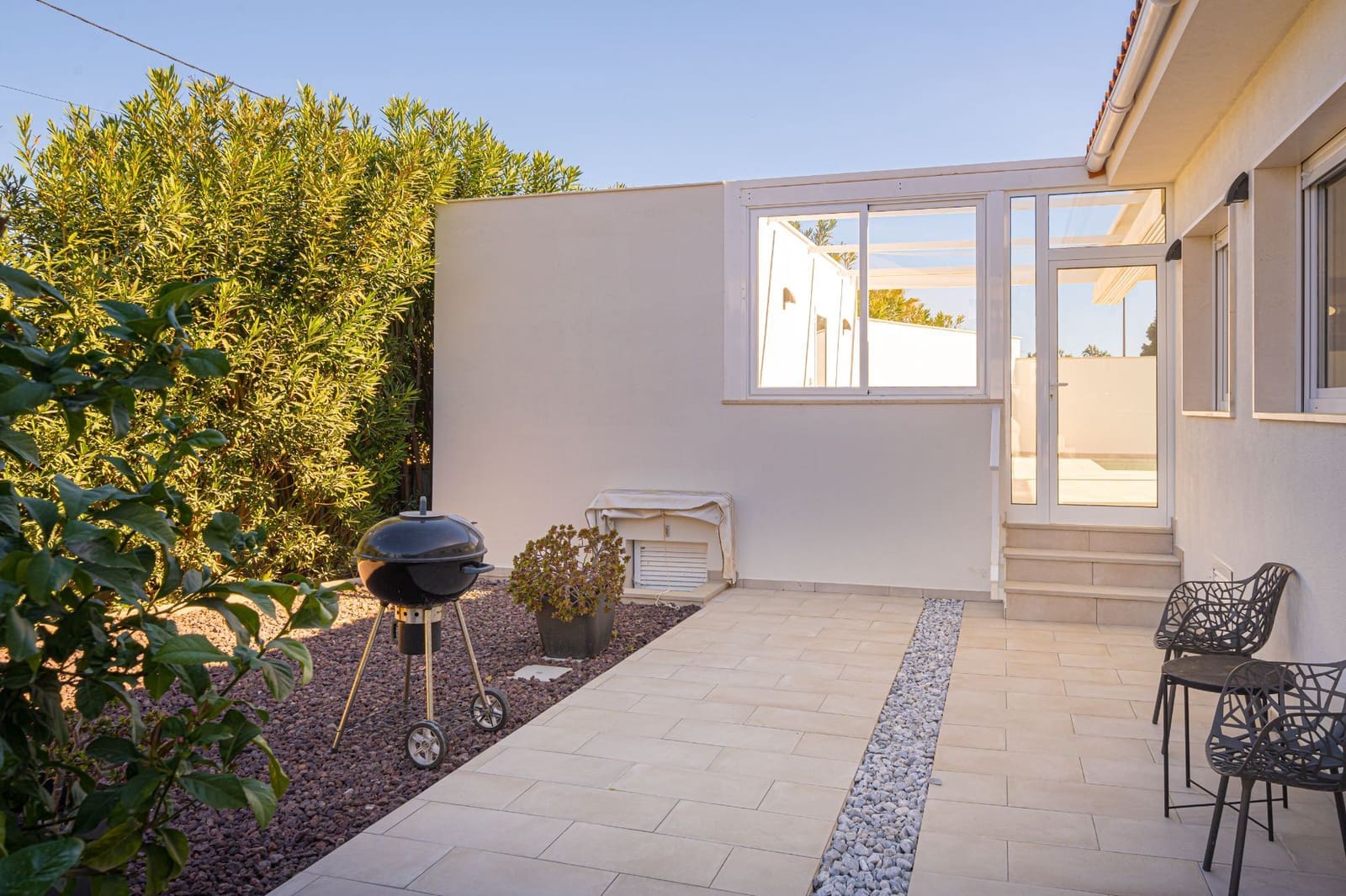 4 bedroom Villa for sale in Albir with pool - € 1,195,000 (Ref: 8561225)