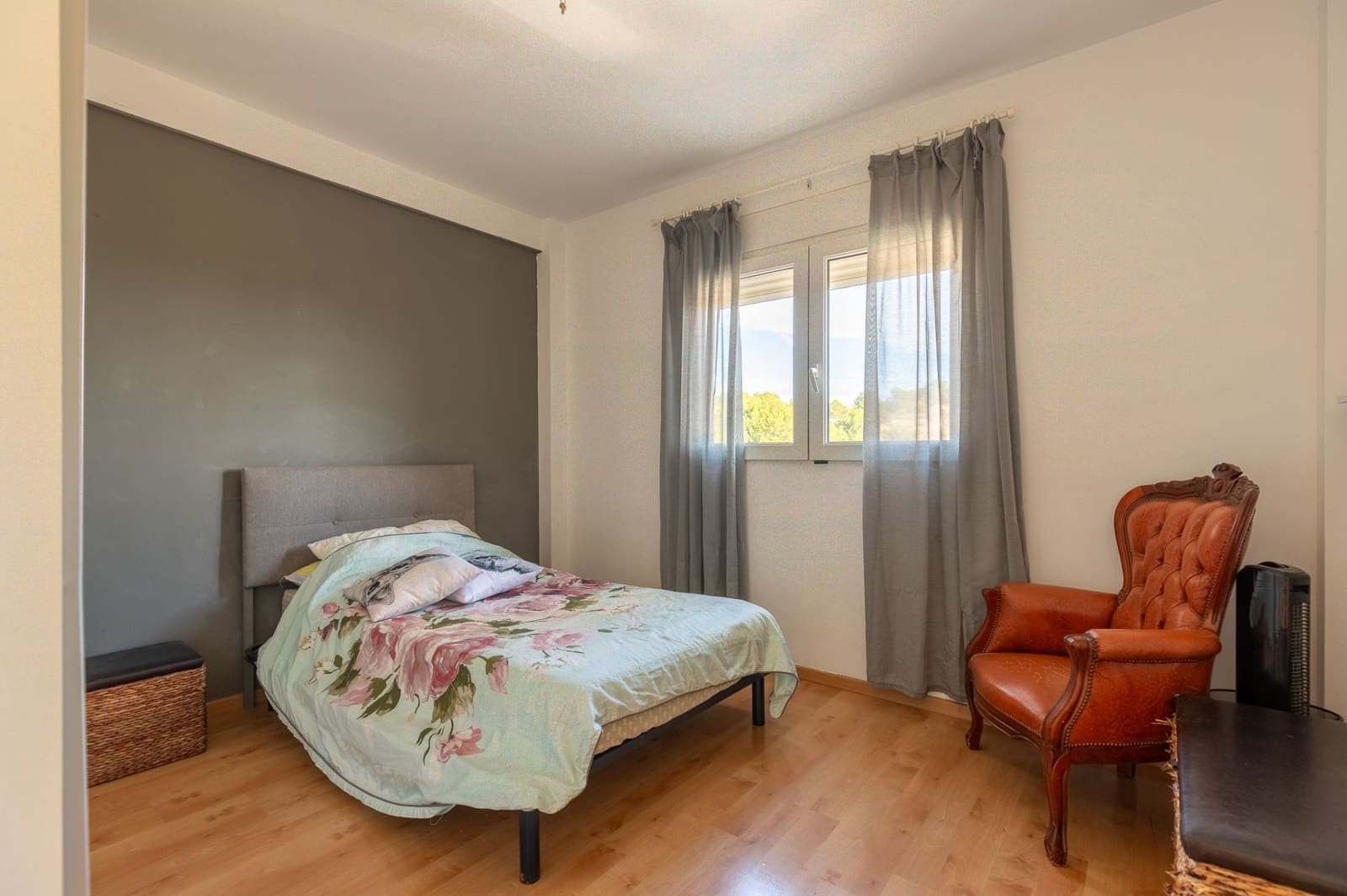 4 bedroom Villa for sale in Alfaz del Pi / L'Alfas del Pi with pool garage - € 398,000 (Ref: 8601301)