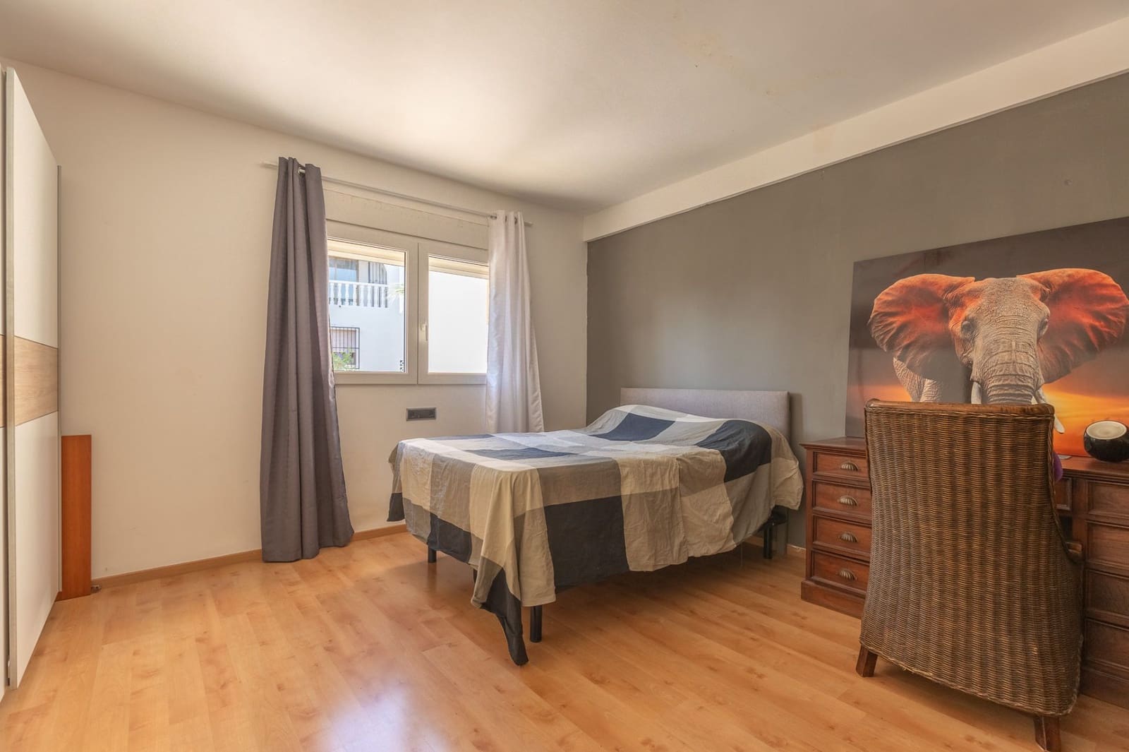 4 bedroom Villa for sale in Alfaz del Pi / L'Alfas del Pi with pool garage - € 398,000 (Ref: 8601301)