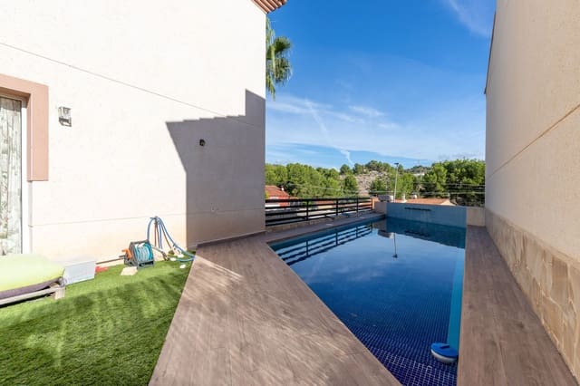 4 makuuhuone Huvila myytävänä paikassa Alfaz del Pi / L'Alfàs del Pi mukana uima-altaan 
autotalli - 398 000 € (Ref: 8601301)