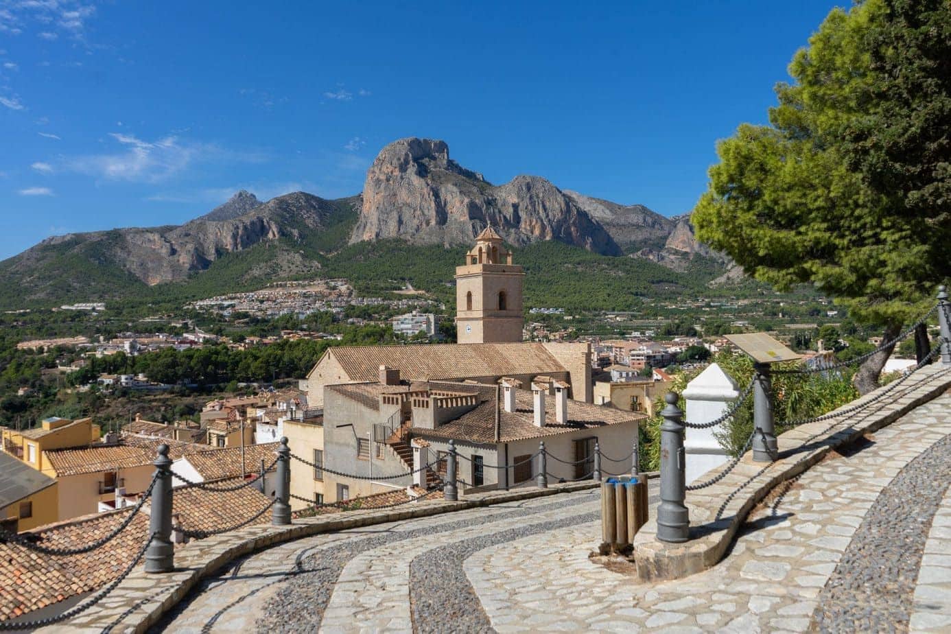 6 bedroom Villa for sale in Polop - € 695,000 (Ref: 8885715)