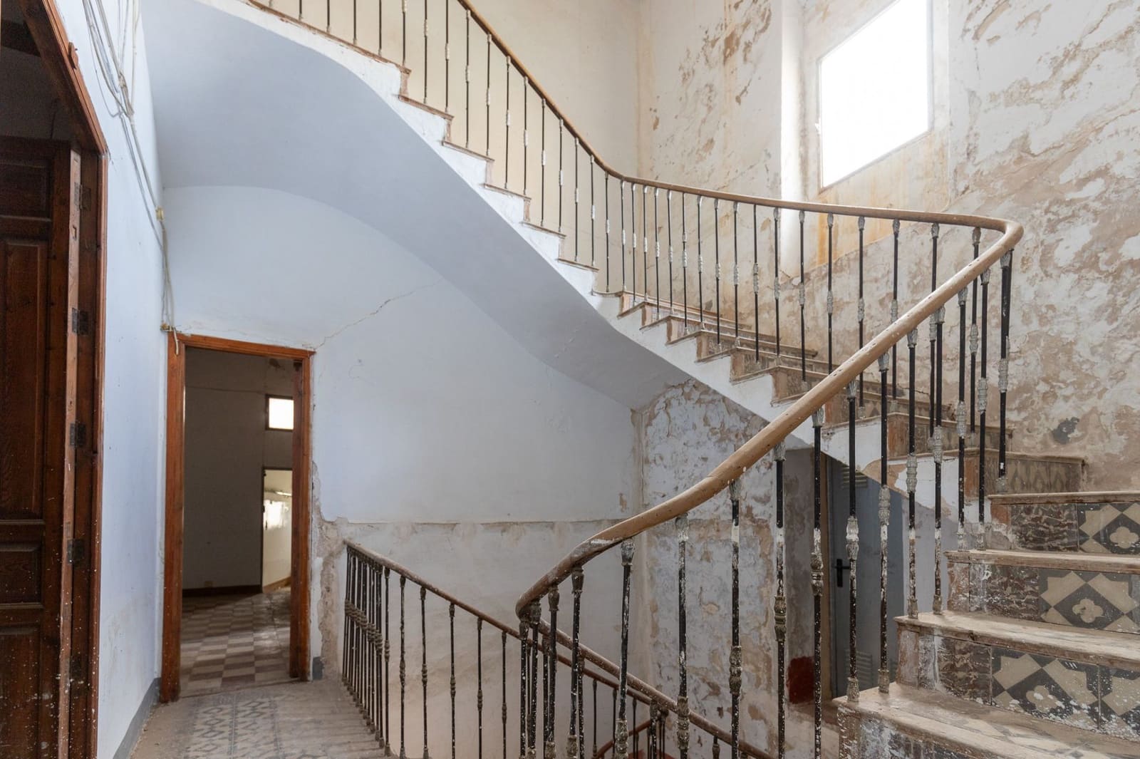 6 bedroom Villa for sale in Polop - € 695,000 (Ref: 8885715)