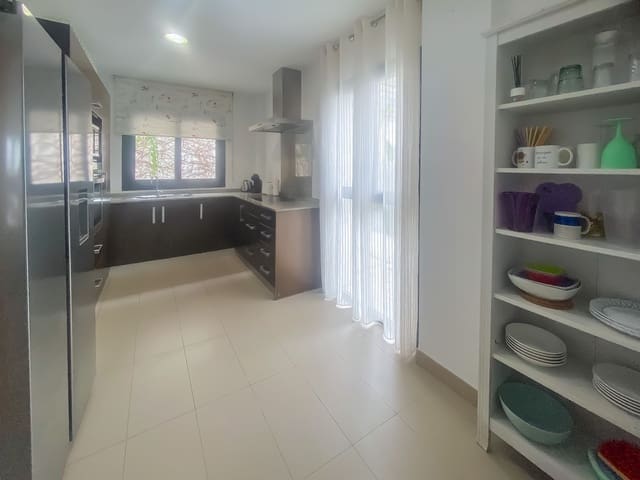 3 sovrum Villa till salu i Polop med pool - 459 000 € (Ref: 8892175)