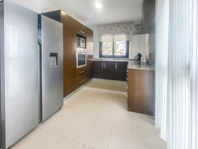 3 sovrum Villa till salu i Polop med pool - 459 000 € (Ref: 8892175)