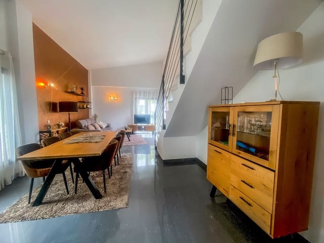 3 sovrum Villa till salu i Polop med pool - 459 000 € (Ref: 8892175)