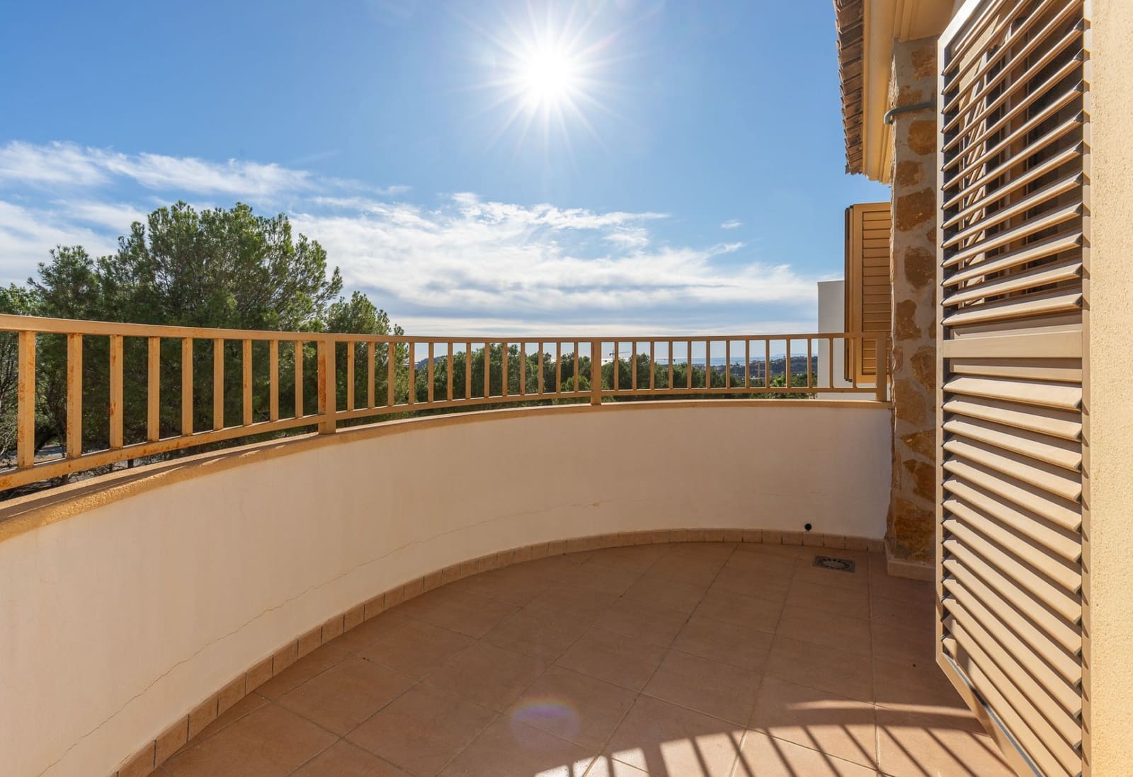 4 bedroom Villa for sale in Finestrat with pool garage - € 639,000 (Ref: 8892177)