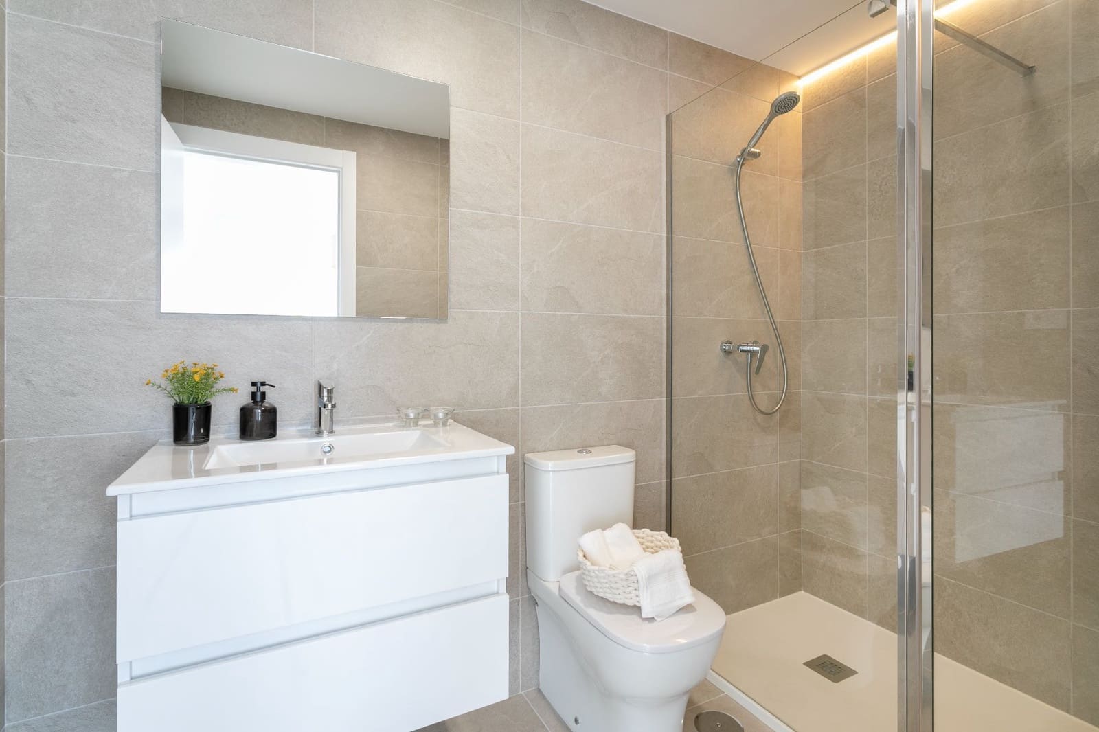 3 soveværelse Lejlighed til salg i Gran Alacant med swimmingpool garage - € 310.000 (Ref: 8971907)