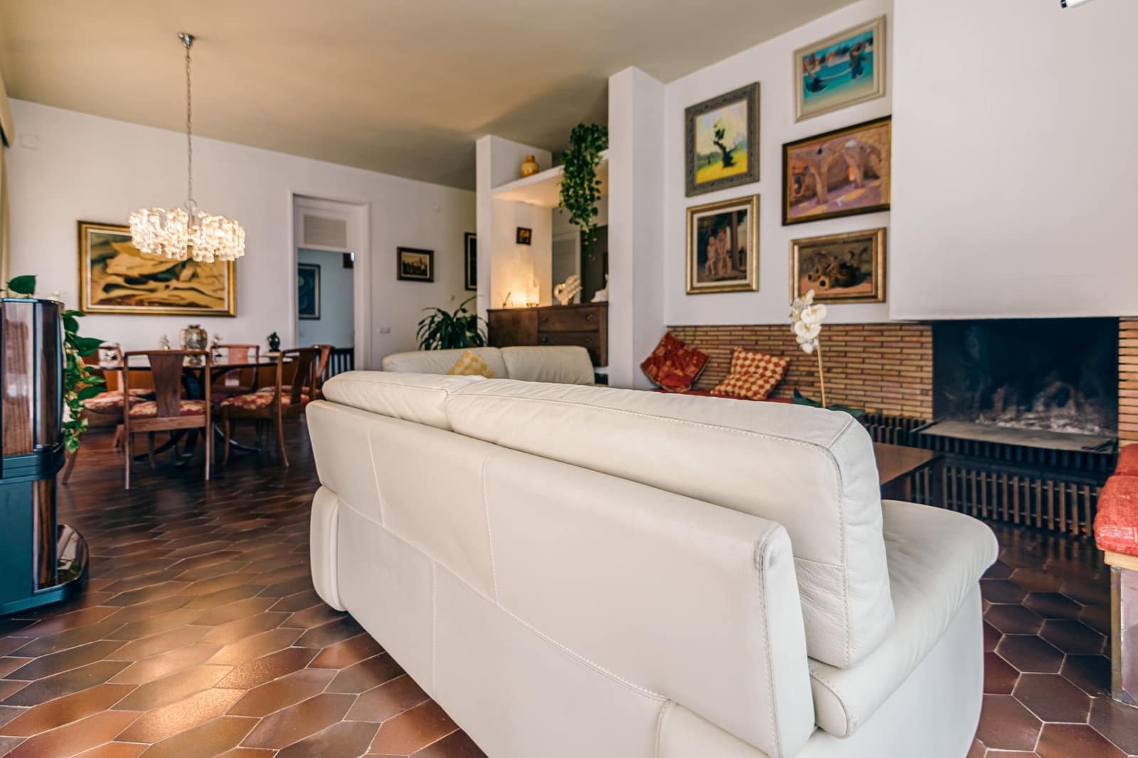 4 bedroom Villa for sale in La Nucia with pool garage - € 715,000 (Ref: 8971908)