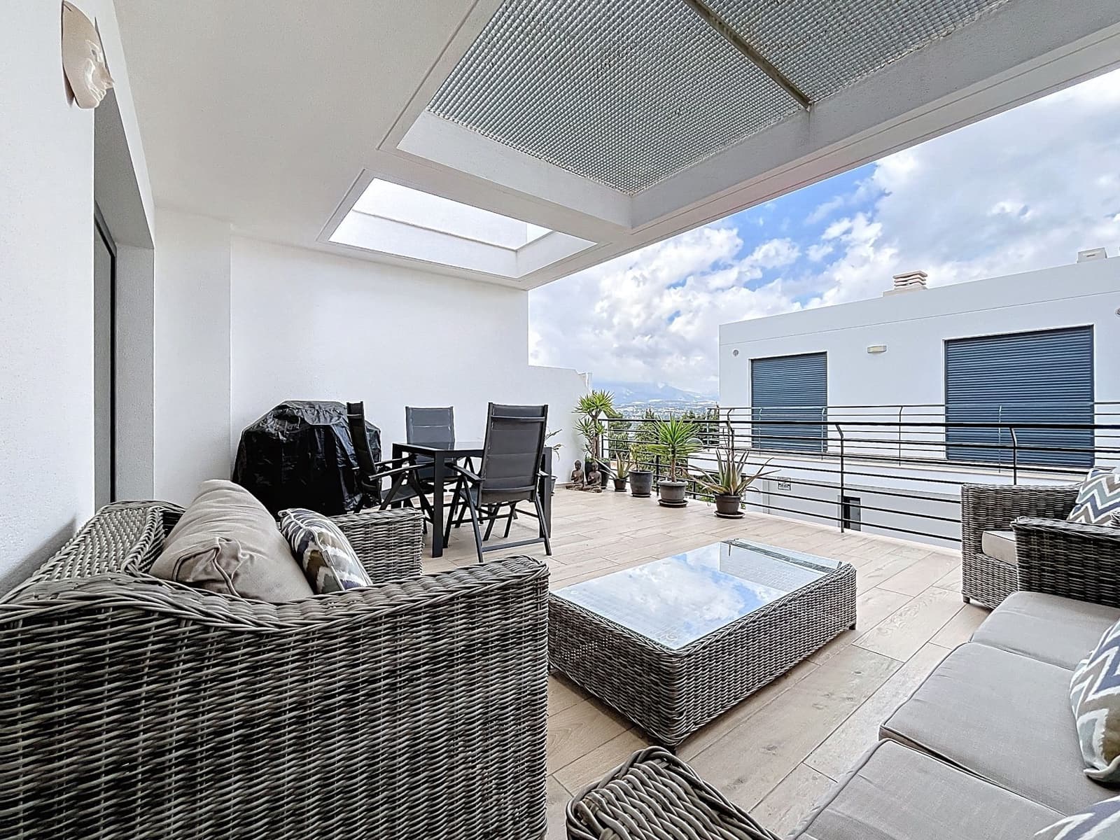 3 soveværelse Villa til salg i Albir med swimmingpool garage - € 430.000 (Ref: 8993581)