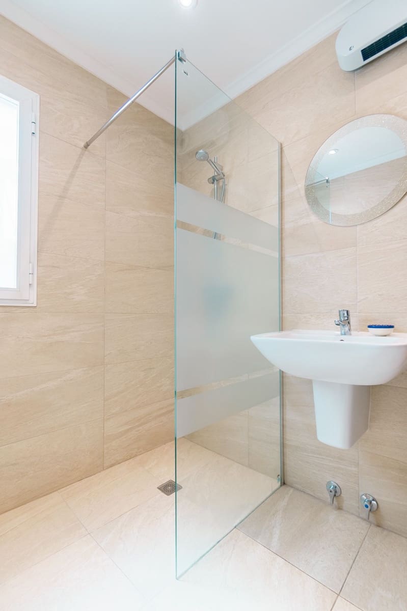 4 Zimmer Villa zu verkaufen in La Nucia mit Pool Garage - 569.000 € (Ref: 9058999)