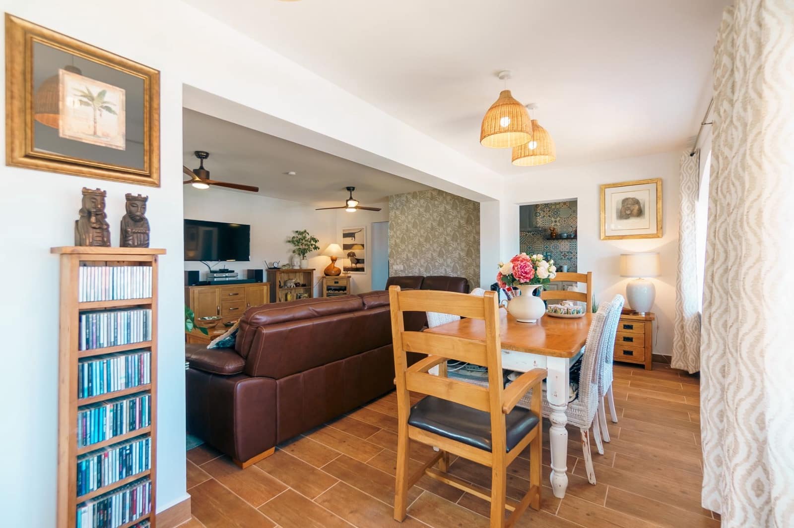 4 Zimmer Villa zu verkaufen in La Nucia mit Pool Garage - 569.000 € (Ref: 9058999)