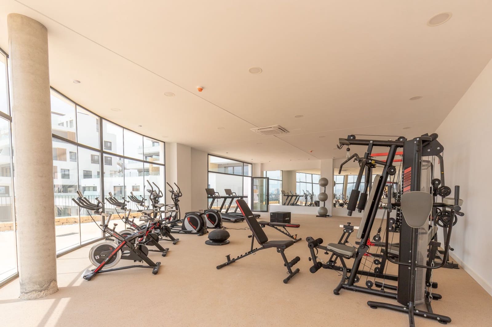 2 bedroom Apartment for sale in Finestrat with pool garage - € 420,000 (Ref: 9136909)